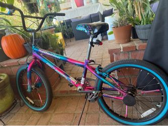 Girls bike. Located West Lancaster, California.