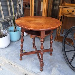 Side Table / Plant Stand 