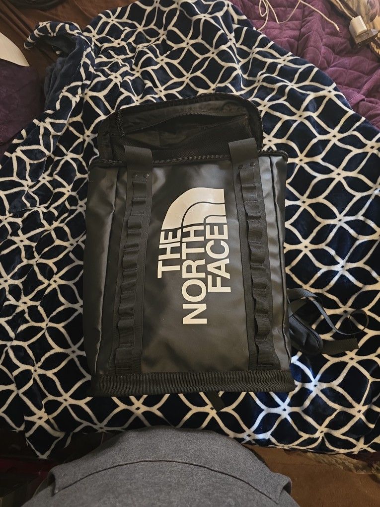NORTH FACE FUEL BACKPACK