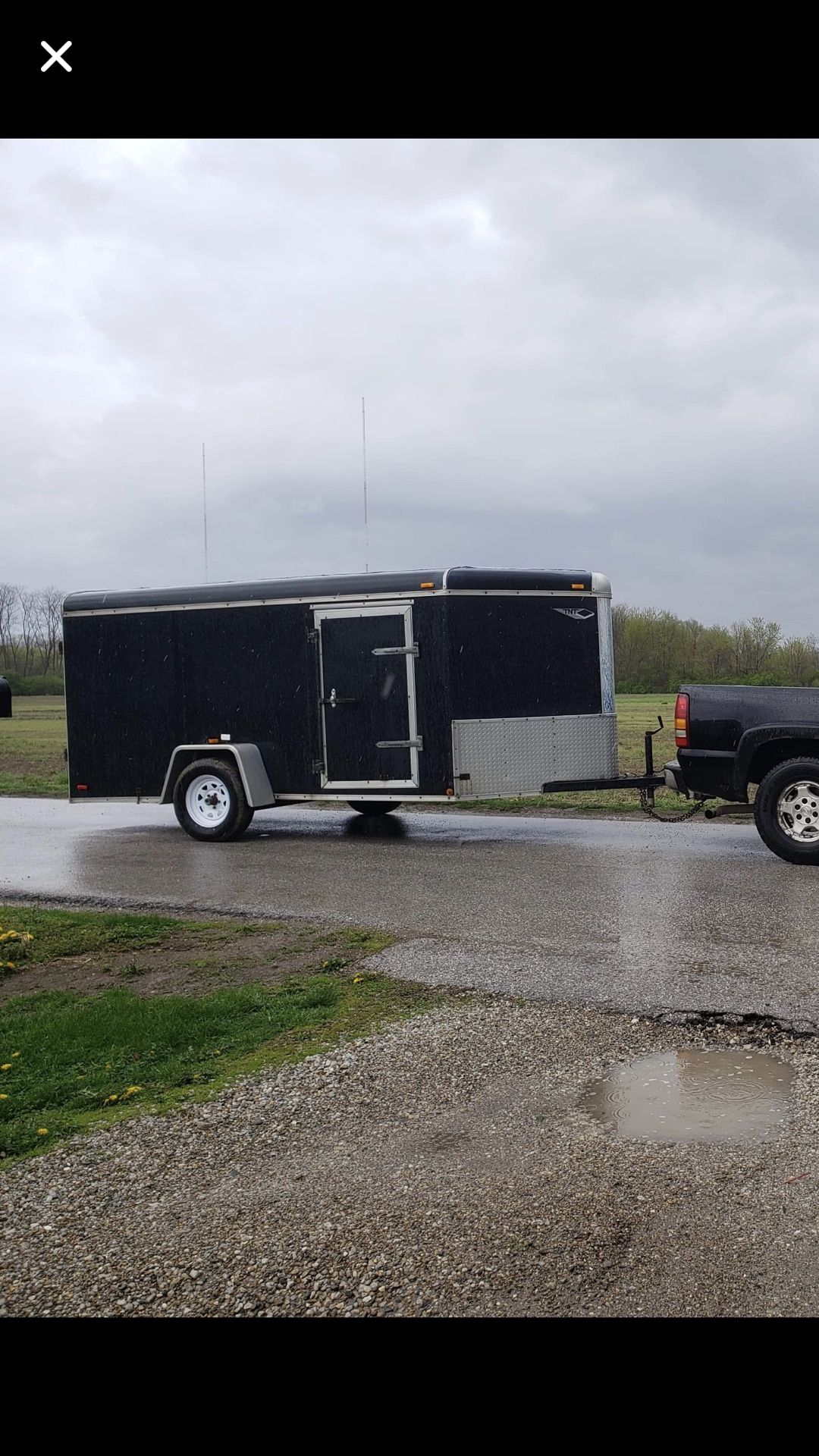 14ft inclosed trailer very nice