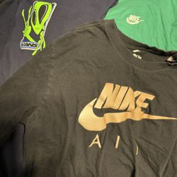 3 Men’s Tshirts Large Good Condition 