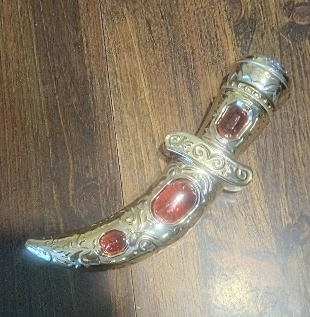 VTG Avon Scimater Sword Decanter