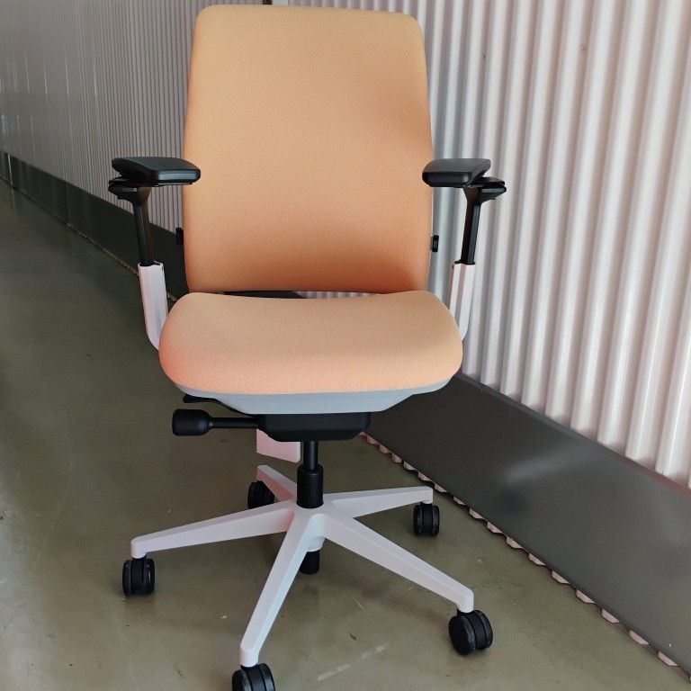 New Steelcase Amia Chair  FULLY LOADED Ergonomic Office Chair (Open Box)