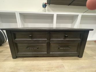 Laurel Lift Top Storage Coffee Table