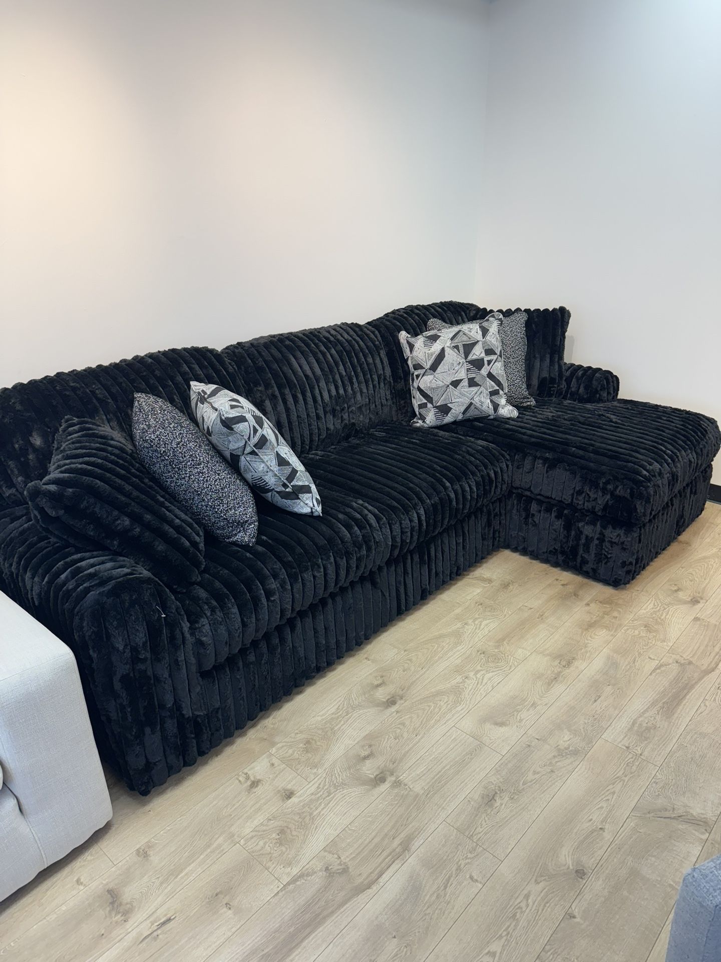 New Modern Black Sectional Couch