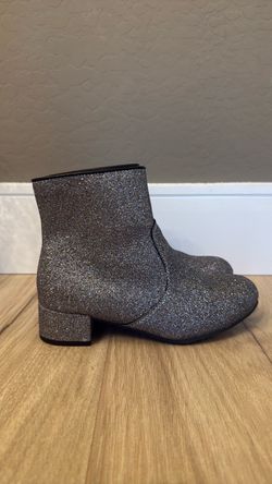 Girls silver glitter boots size 4