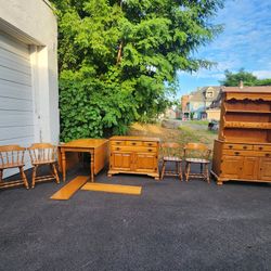 Gorgeous Complete Rock Maple Dining Room Set
