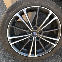 Tire 215.45zr17