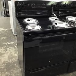 GE Coil Top Range. 1 year Warranty 