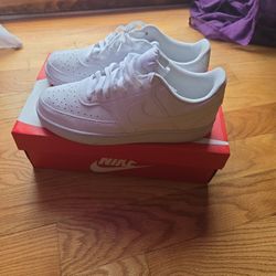 Nike Court Vision Lo Tops Women's Size 9.5