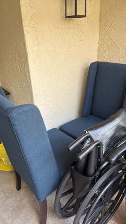 3 free navy chairs