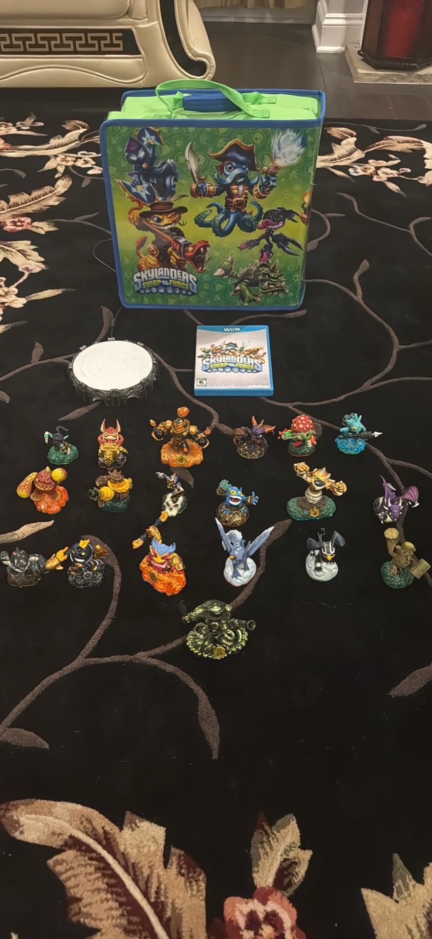 Sky landers Game And Game Pad With 19 Figures