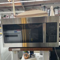 GE 1.7 cu. ft. Over-The-Range Micro-wave with Sensor Cooking In Stainless Steel