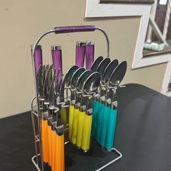 Unused utensil set!!