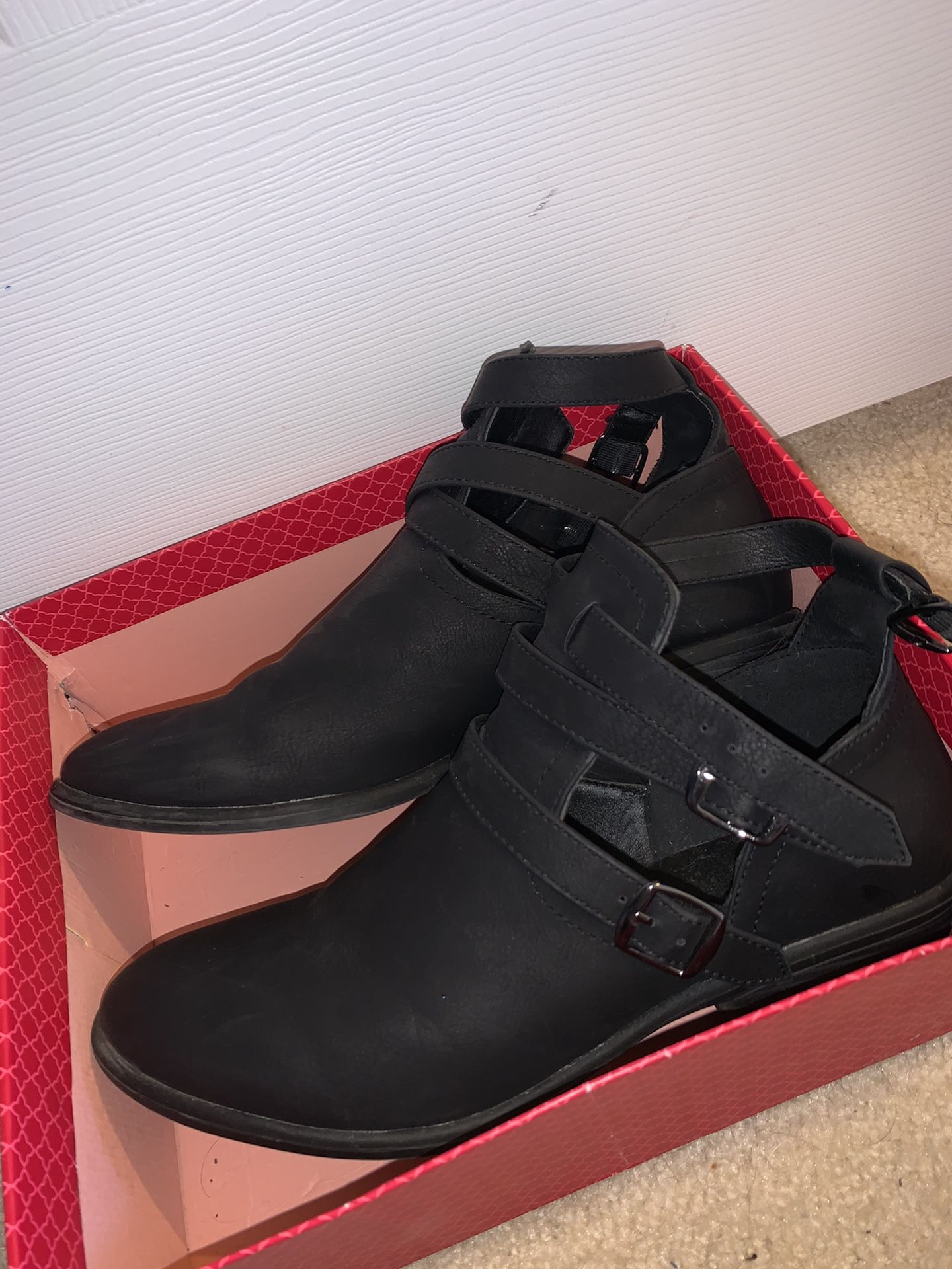 Size 9 Charlotte Rouse Ankle Boots