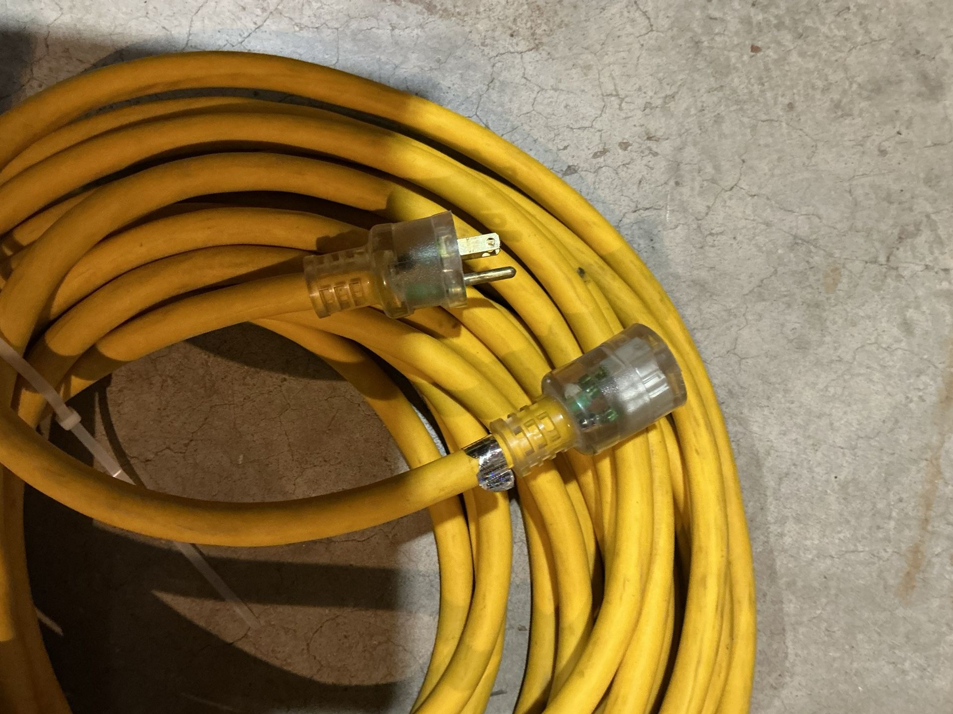 10\3 50’ HD Ext Cord And 50’ Air Hose