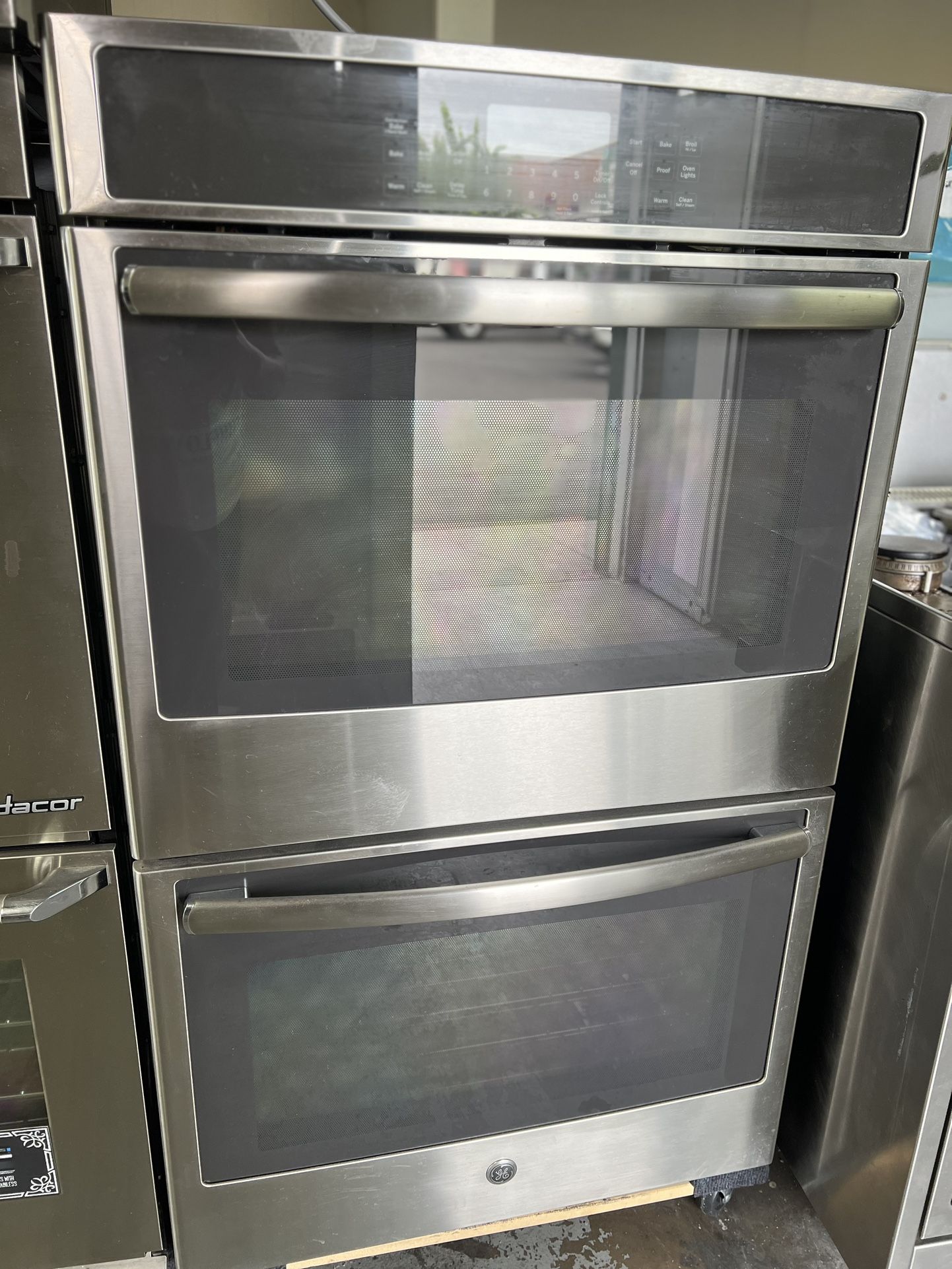 Ge 30”Wide Stainless Steel Double Electric Wall Oven