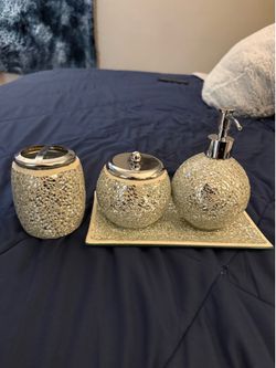 Bathroom accessories