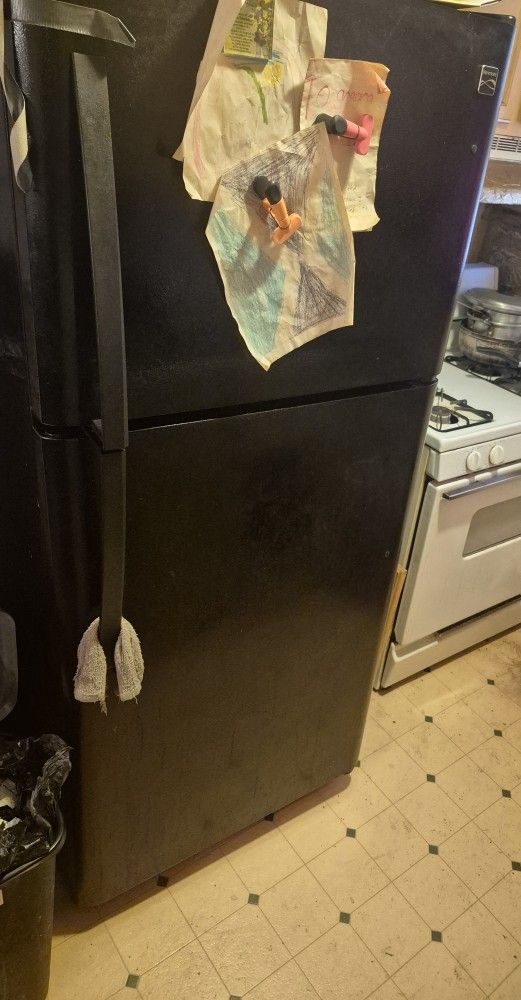 Refrigerator