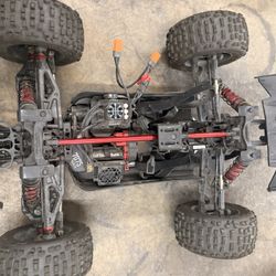 ARRMA RC Truck Outcast 4X4 8S BLX 1/5 Stunt Truck Black RTR(Transmitter and Receiver Included
