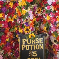 Beautiful Floral Wall & Handbags!