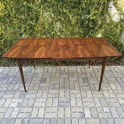 Vintage Broyhill Sculptra Walnut Expandable Dining Table