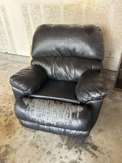 FREE !!! Recliner/Sofa LA-Z-BOY