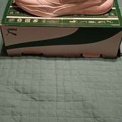 Puma Tennis Shoe White And Pink Man Size 11 .5 And 12