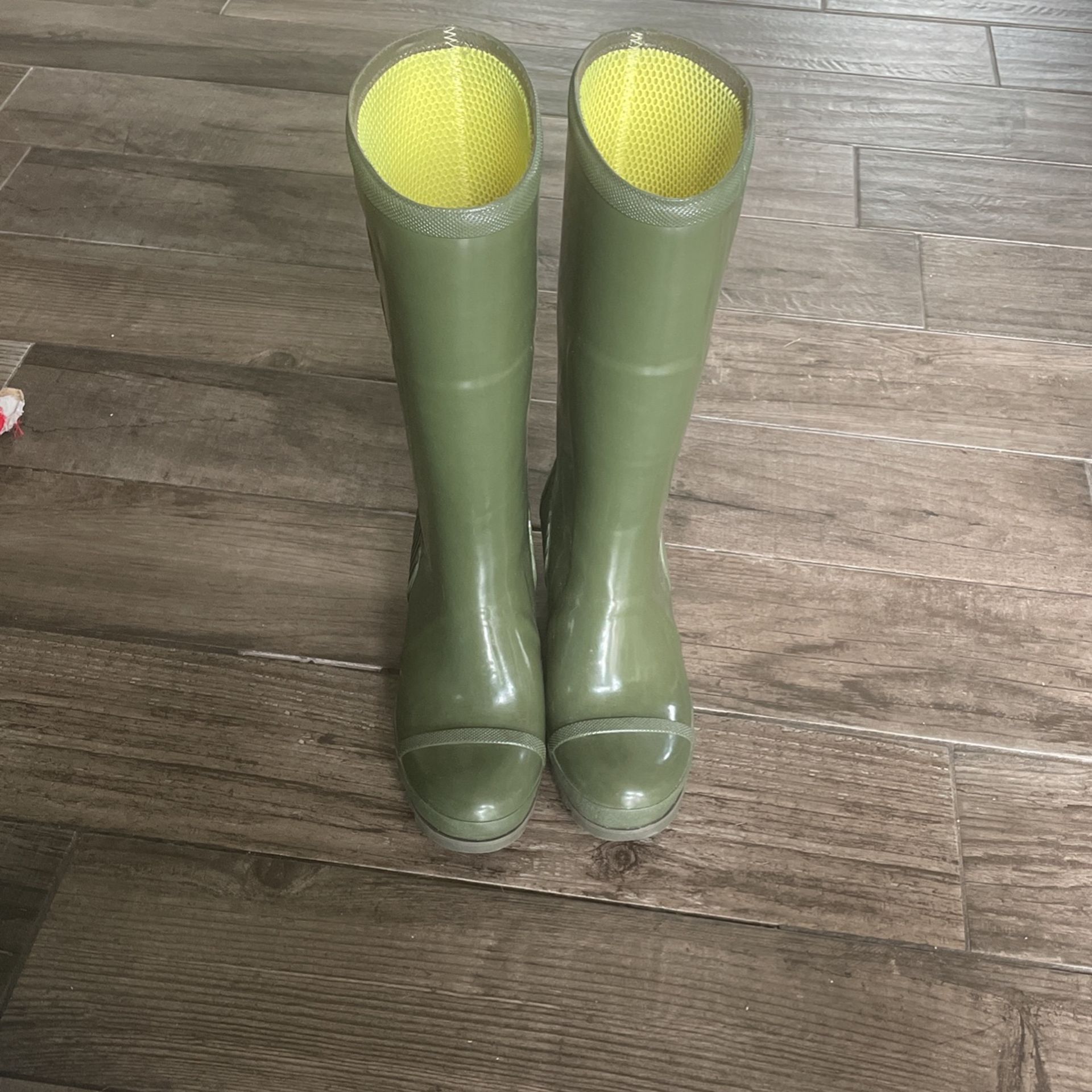 Sorel Women’s Joan Rain Boots Size 9.5