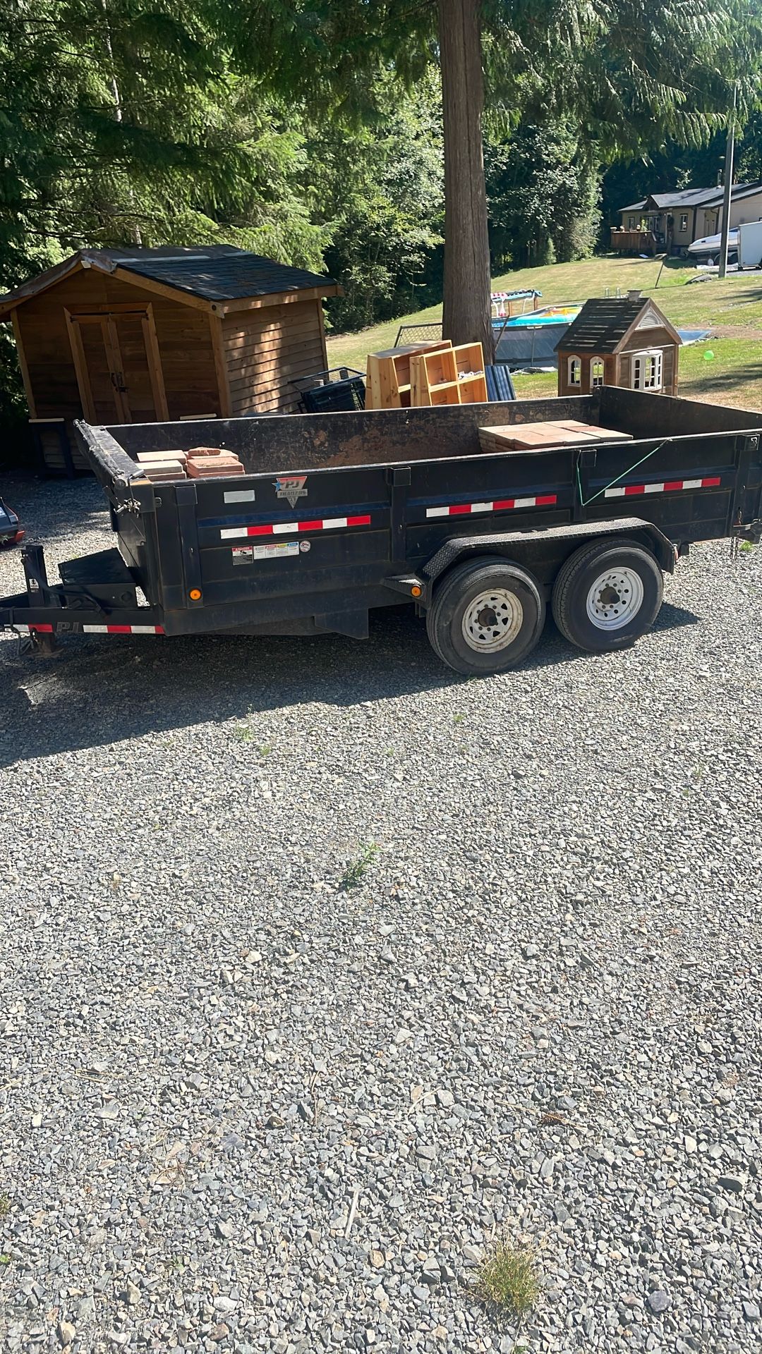 Dump Trailer / Flat Bed
