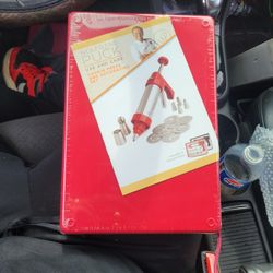 Wolfgang Puck Cookie Press And Decorating Set