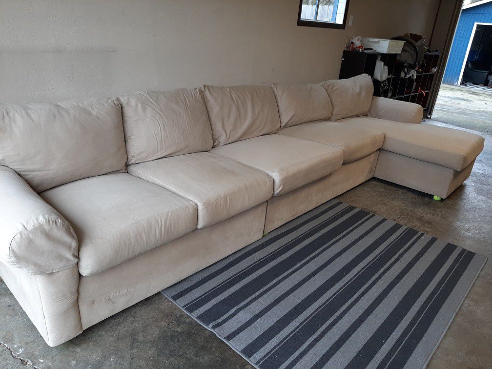Beautiful high quality sectional couch