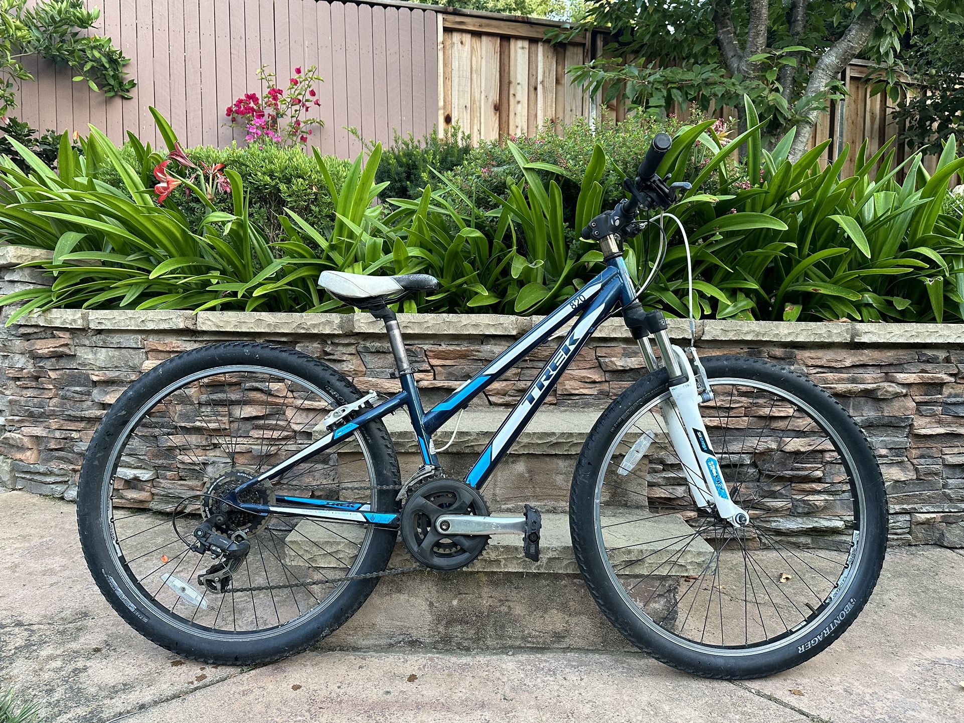 26” Trek 820 WSD Bike
