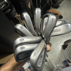 Nickent Golf Iron Set In Right Hand 