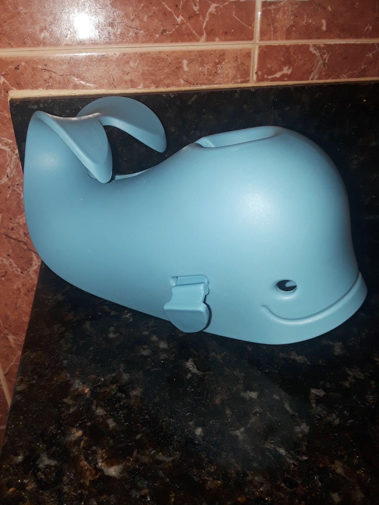 Skip hop moby safety bath spout cover- whale