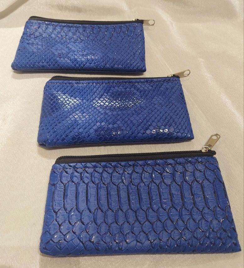 SMALL COINS PURSE 💙 $3 EACH!!