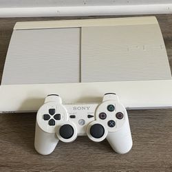 PlayStation 3 Super Slim 500GB White
