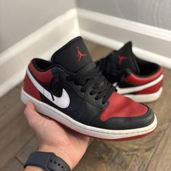 Air Jordan 1 Low “Alternate Bred Toe” Size 9 US