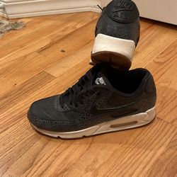 Nike AIR Max Women Size 9.5