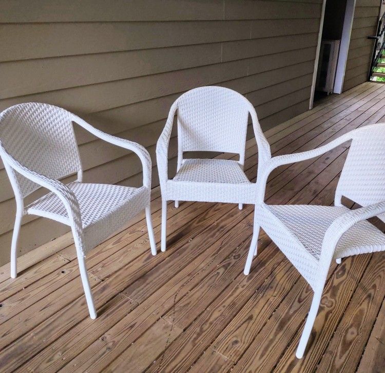 Frontgate-Curved Back Stacking Wicker chairs, Retails@487 For Set Of 4.Pickup Near Walmart@woodruff Road