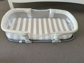 By Your Side Sleeper Bassinet