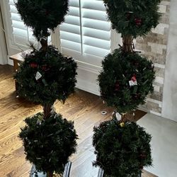 2 Double Topiary Balls In Pot Home Decor 