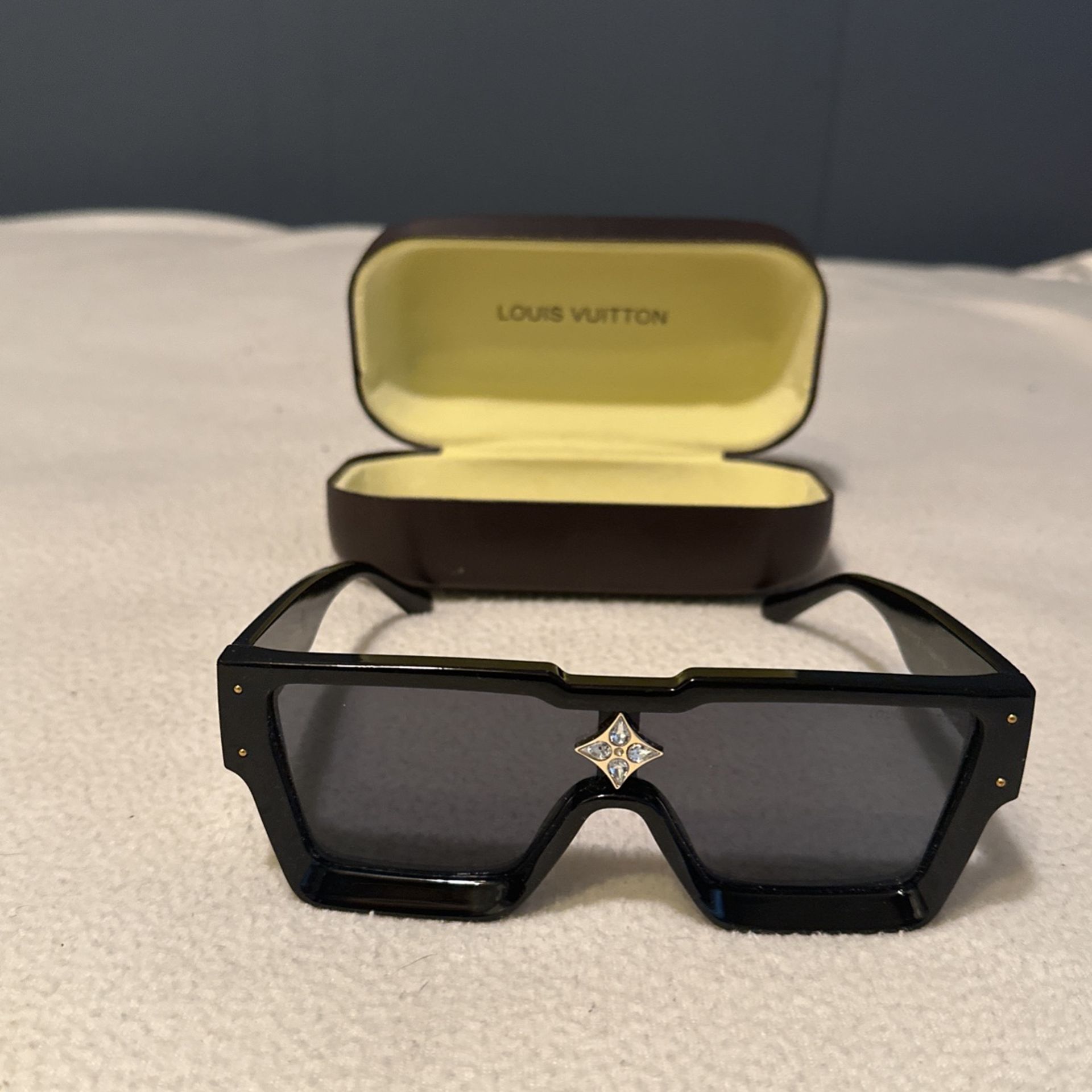 Louis Vuitton Cyclone Sunglasses