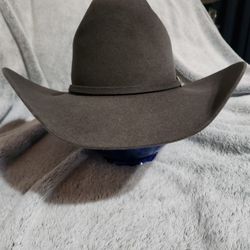 Stetson 6x Skyline Cowboy Hat. 6 -7/8 Cowboy Hat 