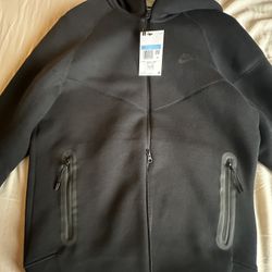 Nike Tech