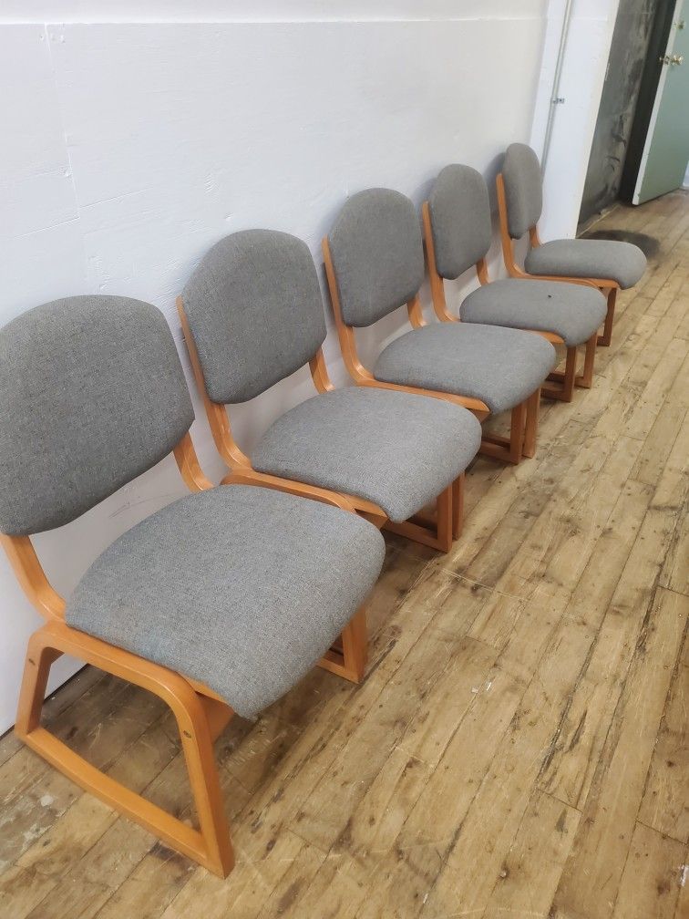 SET OF 10 ROCKING CHAIRS (HOME71)