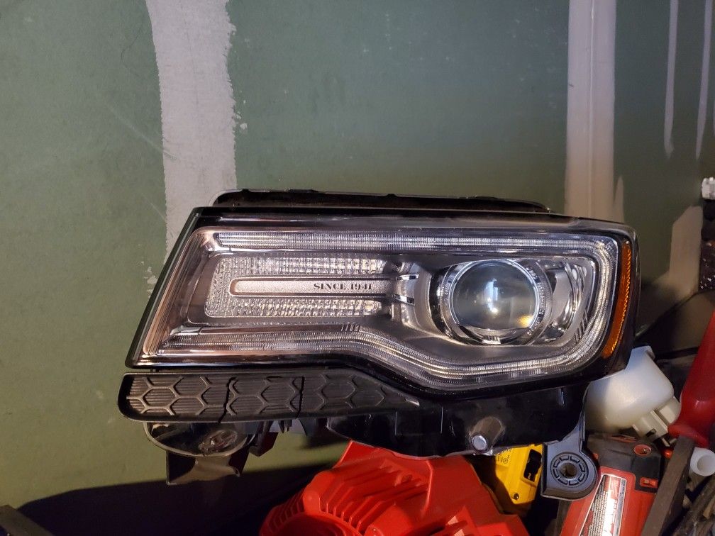 Jeep grand Cherokee led headlight