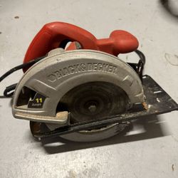 Black & Decker Circular Saw 