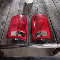 02 Dodge Ram 1500 Tail Lights