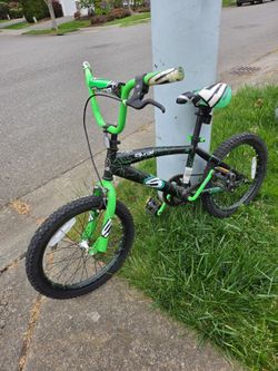 Kids Bike Dynacraft Surge 18", Hand and Foot Break, 3-9 years,  Very Good Condition